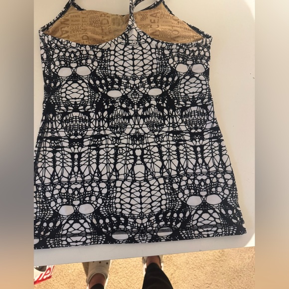Lululemon Power Y Tank White Black Glacier Lace Racerback Built in Bra Sz 4 - Picture 5 of 11